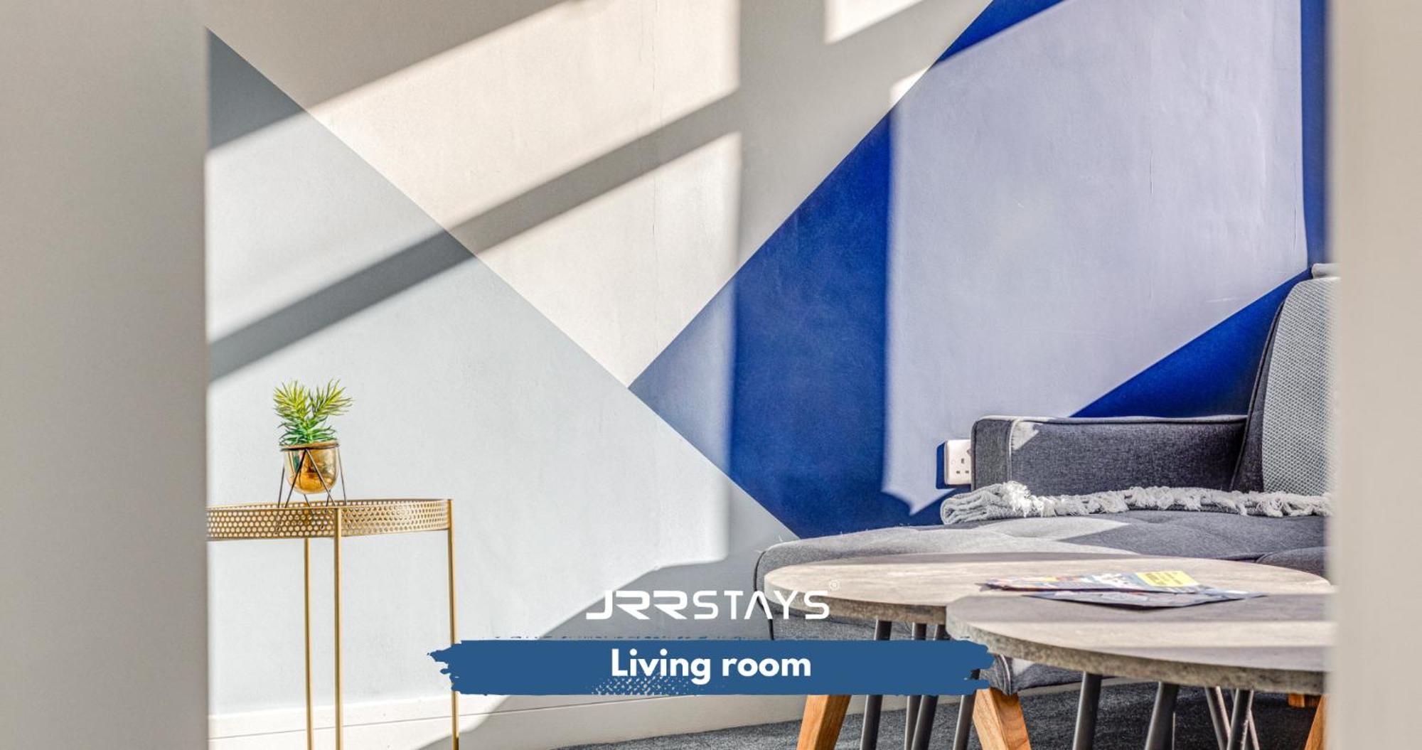 Tipton 3 Bedroom House Garden Sleeps 7 - Jrr Stays Coseley ภายนอก รูปภาพ