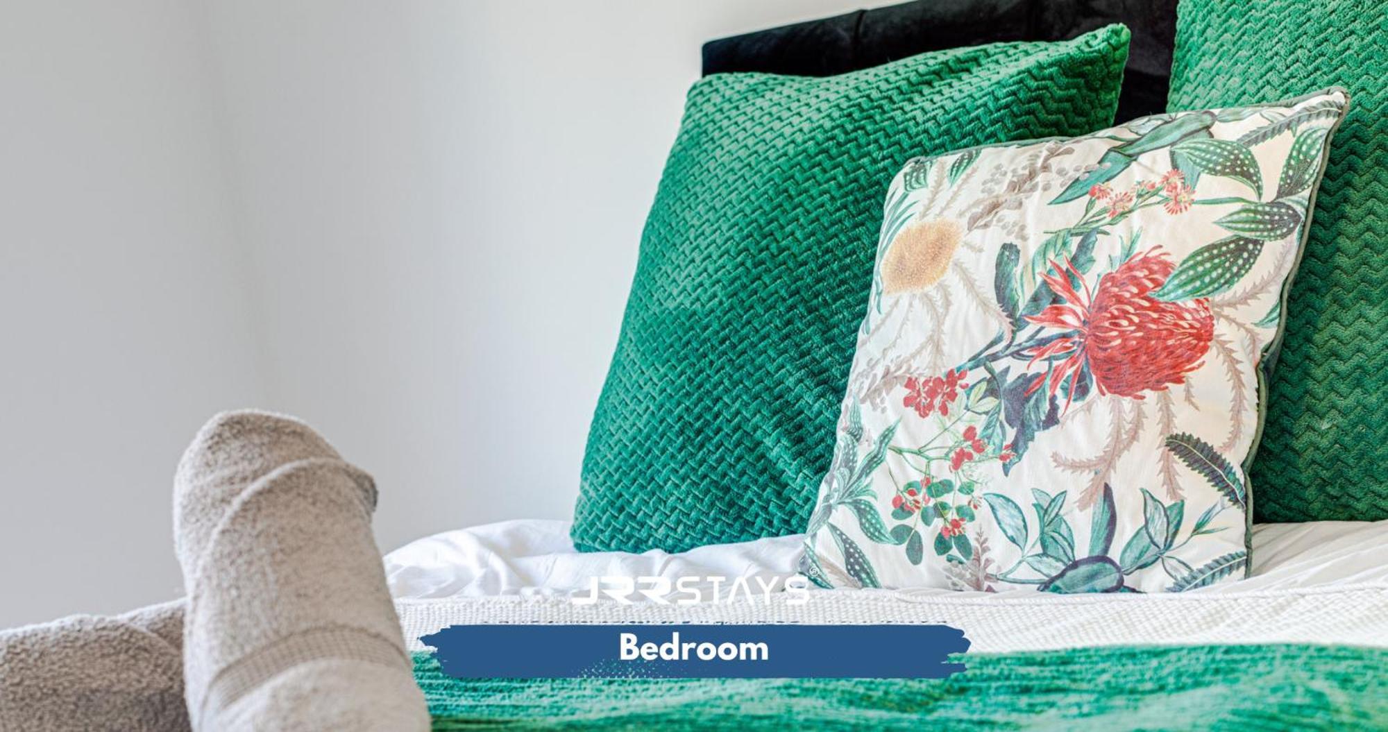 Tipton 3 Bedroom House Garden Sleeps 7 - Jrr Stays Coseley ภายนอก รูปภาพ